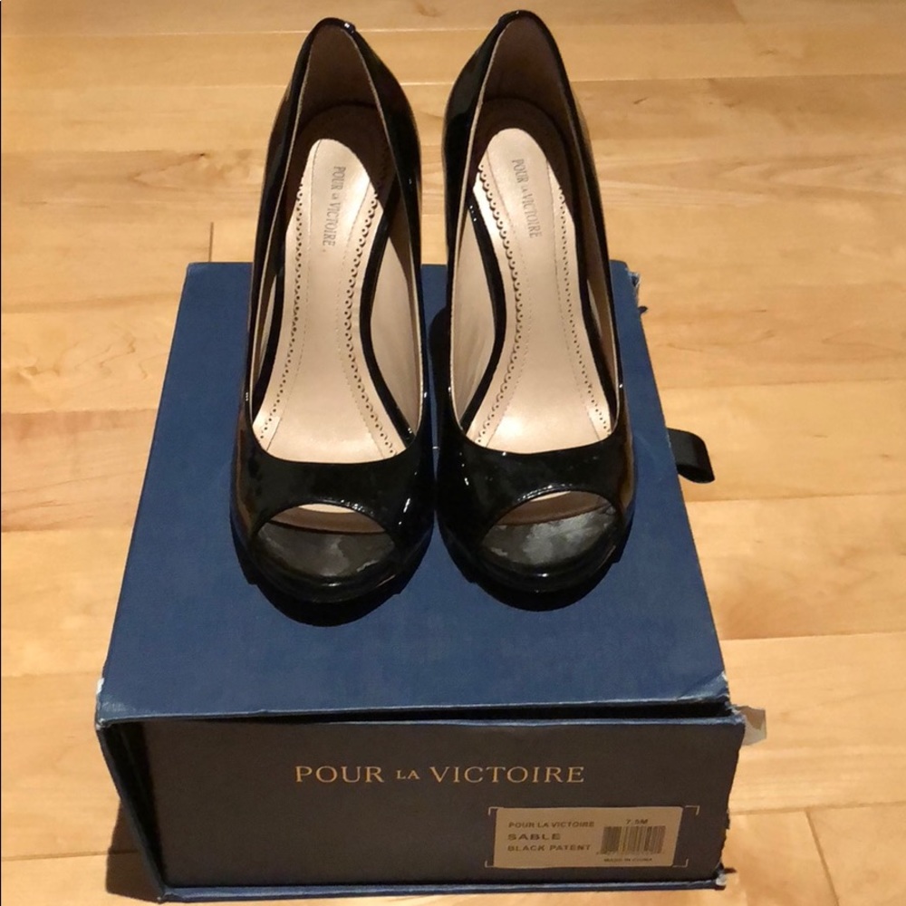 Pour La Victoire Black Peep-Toe Pumps